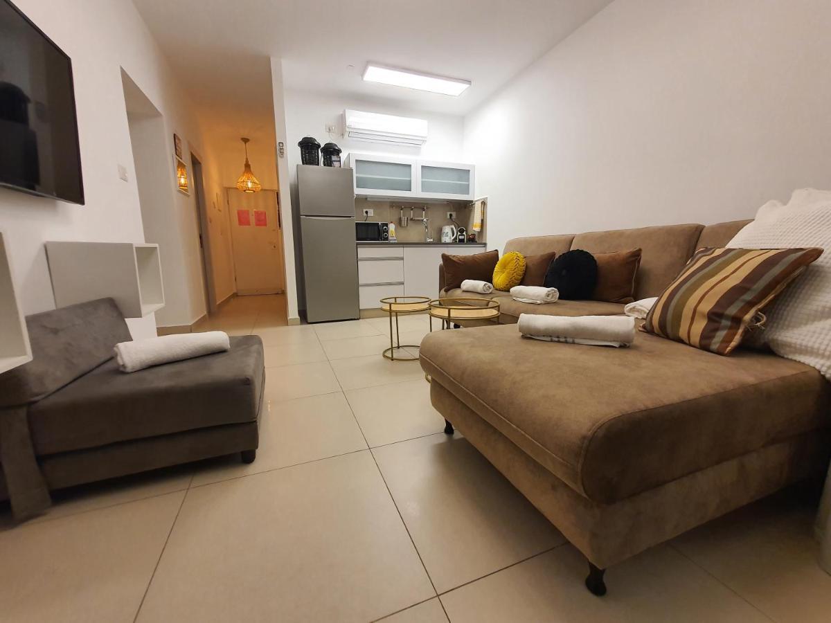 Barak Royal Suites 52 Garden - חמש דקות מהים ומהטיילת Ejlat Zewnętrze zdjęcie