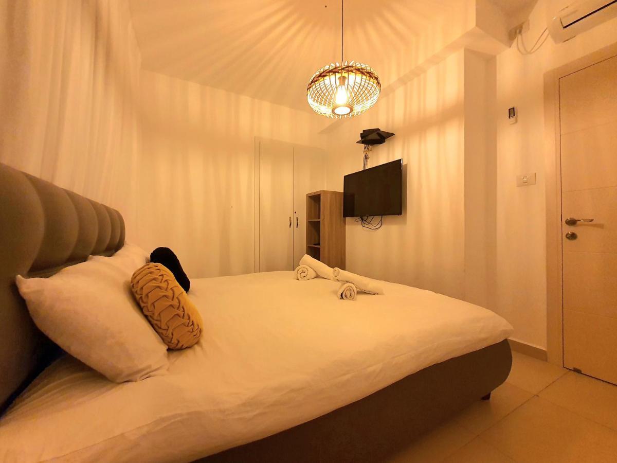 Barak Royal Suites 52 Garden - חמש דקות מהים ומהטיילת Ejlat Zewnętrze zdjęcie